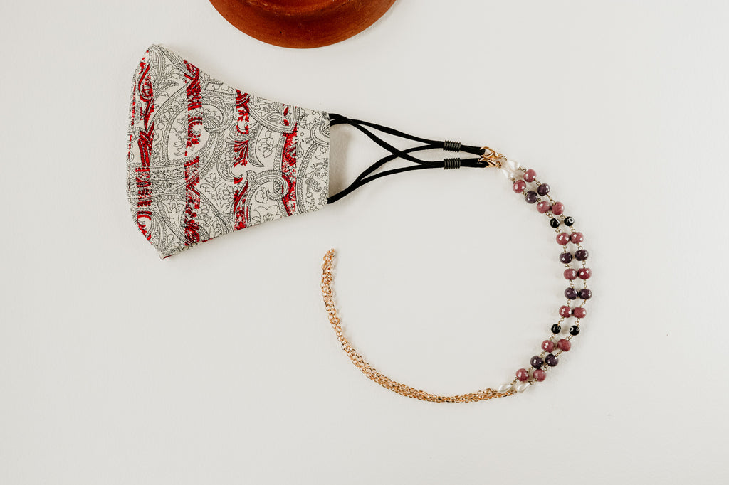 Cutiefy, beads mask chain,  stone mask chain